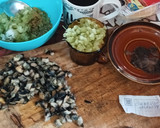 Foto del paso 1 de la receta: Empanadas de penca con caracol y queso