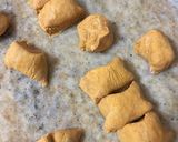 Foto del paso 5 de la receta: Pancitos saborizados con bollos de pizza que almacenamos en freezer
