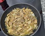 Foto del paso 3 de la receta Setas con cebolla y orégano