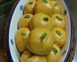 A picture of step 8 of Besan ke laddoo.