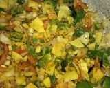 A picture of step 2 of Veg Poha.
