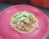 A picture of step 4 of Surimi Salad Tostadas.