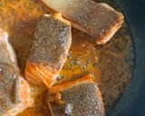 Foto langkah ke 3 dari resep Honey Garlic Salmon.