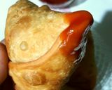 A picture of step 15 of Noodles Samosa.