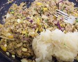 A picture of step 5 of Home made veggie and meat burgers.