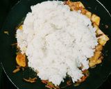 Foto langkah ke 4 dari resep Kimchi Bokkeumbap (Kimchi Fried Rice - Nasi Goreng Kimchi).