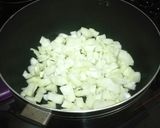 Foto del paso 2 de la receta: Costilla acebollada a la olla