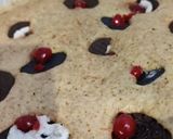 A picture of step 5 of Christmas Tutty fruity vanilla cake.