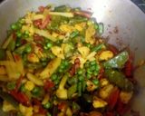 পাঁচমিশালি সব্জী ভাজি (panchmishali sabji bhaji recipe in bengali) রেসিপি ধাপ - 3 ছবি