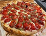Une image de l'étape 12 de Tarte salée aux tomates, courgette, salami, mozzarella et brie de Meaux.