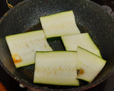 Foto del paso 3 de la receta: Pechuga de pollo rellena