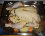 Foto del paso 3 de la receta: Pollo asado al carbón con filete de cerdo, papa y zanahoria