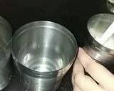A picture of step 5 of Dry fruits milkshake.