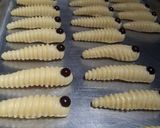 Foto langkah ke 3 dari resep Kuker ulat sutra keju 😊.