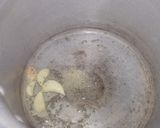 பாலக்கீரை கூட்டு (Paalak keerai kootu recipe in tamil) ரெசிபி ஸ்டேப் 2 புகைப்படம்