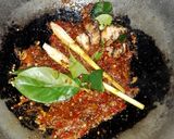 Foto langkah ke 6 dari resep Daun singkong masak merah.