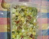 Foto langkah ke 2 dari resep 02. Salad buah simple.