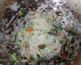 Foto langkah ke 4 dari resep Bihun Goreng.
