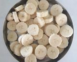 A picture of step 1 of Ripe Banana jain Sabji.