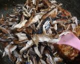 Foto langkah ke 3 dari resep Suwir Tongkol Kecombrang.