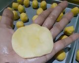 Foto langkah ke 3 dari resep Bolen Pisang Coklat.