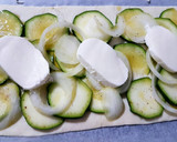 Foto del paso 3 de la receta: Hojaldre de verduras aliñadas