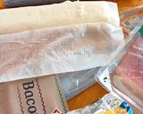Baconos, sajtos pizzatekercs recept fázis 1 fotója