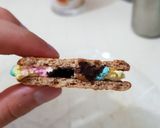Foto del paso 4 de la receta: Galletitas de salvado y miel rellenas de malvaviscos y chocolate