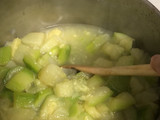 Puré de calabacín con caserio