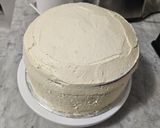 Foto del paso 34 de la receta: Memory Cake de Vainilla, Dulce de Leche y Buttercream de Chocolate Blanco (Torta de cumpleaños)