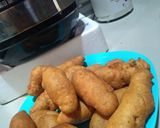 Foto langkah ke 8 dari resep Roti Goreng Daun Singkong.
