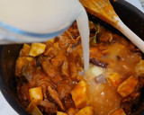 Foto del paso 4 de la receta: Ternera guisada con sitake y calabacín