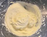 Foto langkah ke 5 dari resep Garlic Cheese Bread.