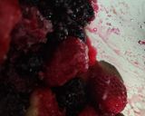 Foto del paso 3 de la receta: Mermelada de frutos rojos (frutillas, moras, frambuesas y arándanos)