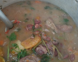 Foto del paso 3 de la receta: Sopa especial de codillos y frijoles