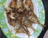 Foto langkah ke 4 dari resep Ikan Selar Goreng.