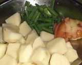 পেঁয়াজকলি আলুর দম(peyajkali aloor dum recipe in Bengali) রেসিপির ধাপ 1 ছবি