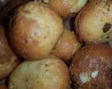 A picture of step 2 of Gulisuwa milk balls.