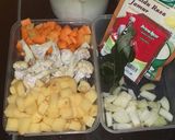 Foto langkah ke 1 dari resep Vegetable curry.