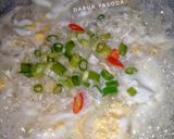 Foto langkah ke 2 dari resep Bihun Kuah Bawang Nyemek Simple.