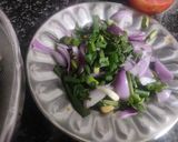A picture of step 1 of French bean with potatoes.
