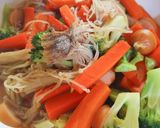 รูปขั้นตอนการทำที่ 1 ของ ผัดผักเนย กับ ไก่หมัก