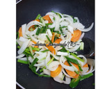 Foto langkah ke 2 dari resep Ojingeo-bokkeum (오킹어 븎음) Spicy Stir Fried Squid.
