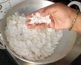 A picture of step 1 of Poha Chivda.