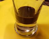 Foto del paso 2 de la receta Fresones con nata y salsa de chocolate