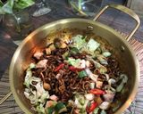 Gambar langkah 5 resipi Jjajangmyeon Instant.