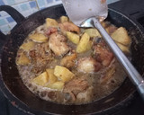 Foto langkah ke 5 dari resep Semur ayam kentang.