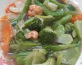 Foto langkah ke 3 dari resep 5. Tumis sayur sederhana.
