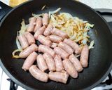 Foto del paso 4 de la receta: Salchichapas con queso