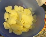 A picture of step 3 of Spanish Potato Omelette with Onion, Red Pepper, and Ham.